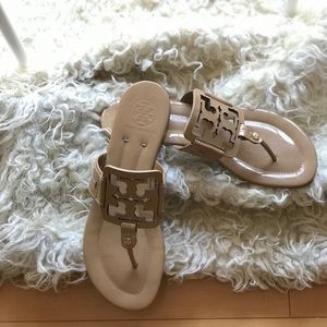 I don’t like to wear sandals with in between toes